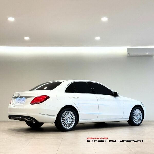 Mercedes Benz C250 - Image 5