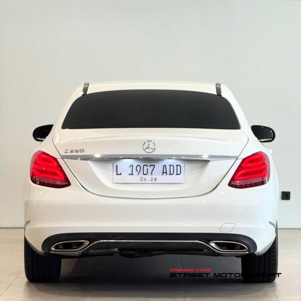 Mercedes Benz C250 - Image 3